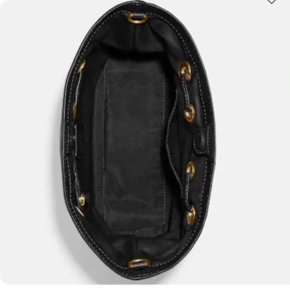 🌟NEW🌟 AUTHENTIC COACH Andy Chain Crossbody